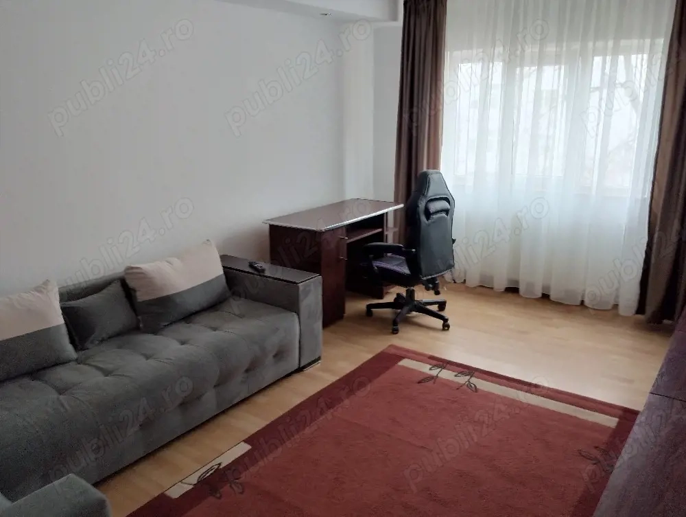 închiriez apartament 3 decomandate