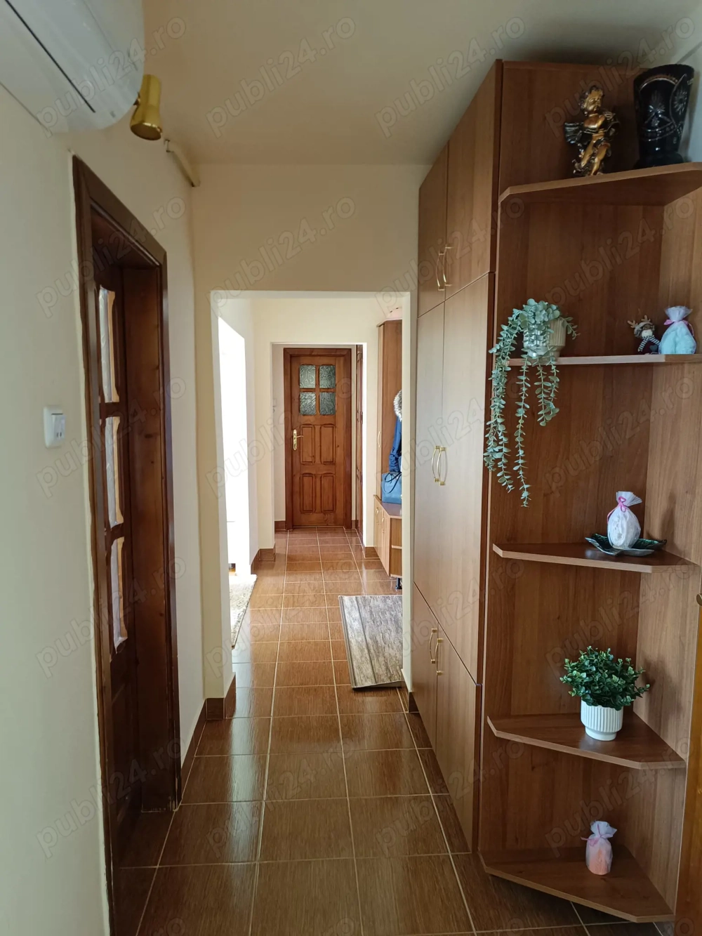 Ap.  4 camere,  Micalaca  - Voinicilor 