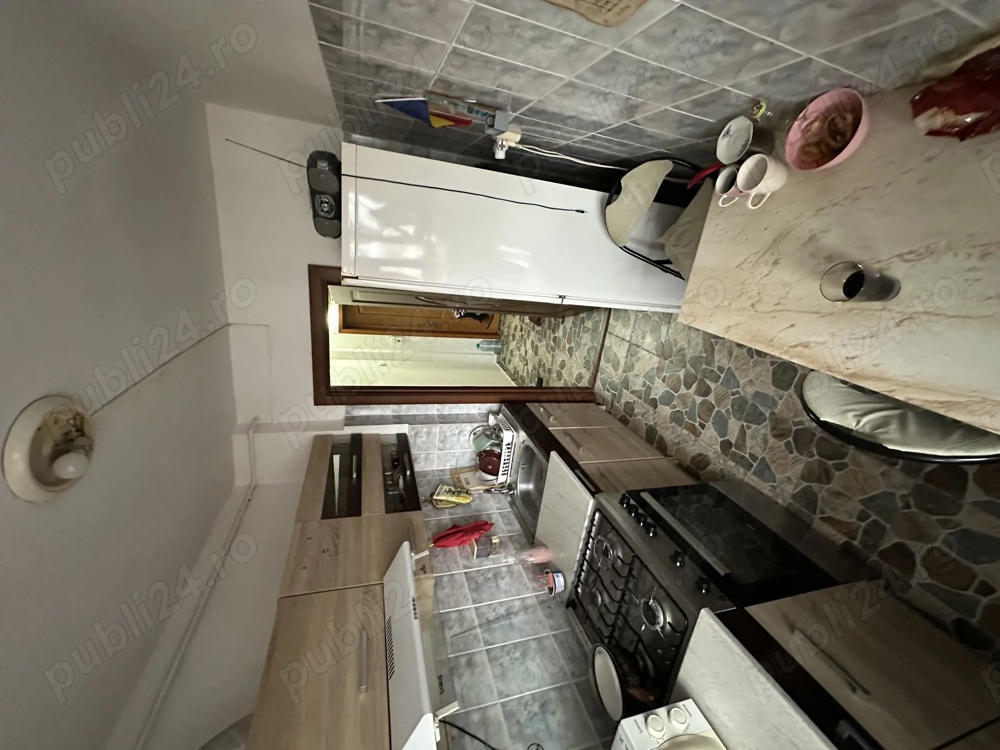 Apartament 2 camere Micro 14 -balcon mare et 6 10 -65000 EUR neg 