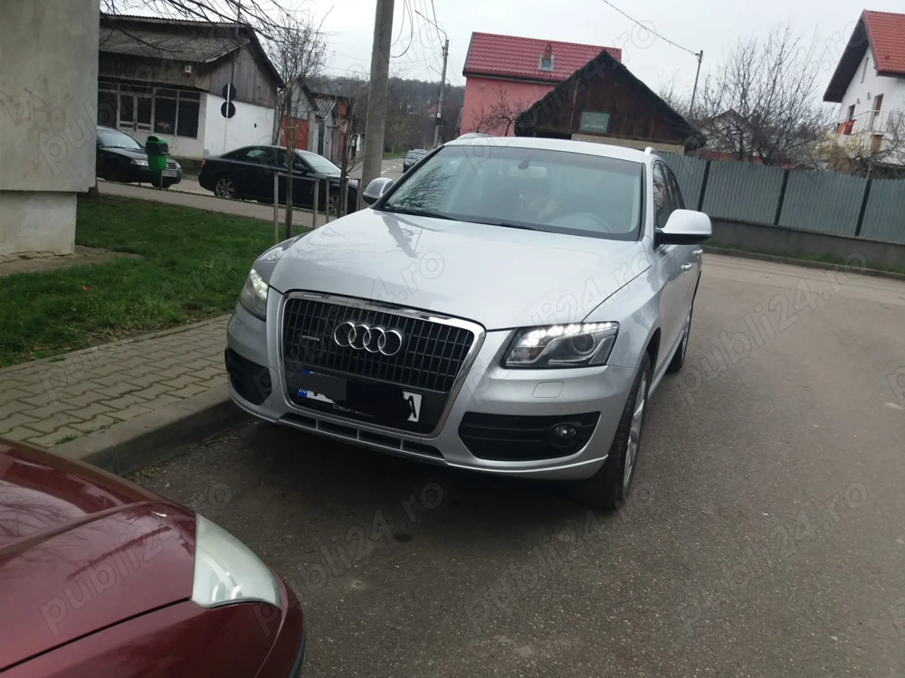 Vând Audi Q5 2.0 TDI