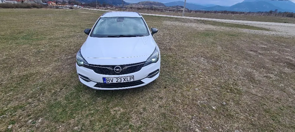 vând Opel astra k 