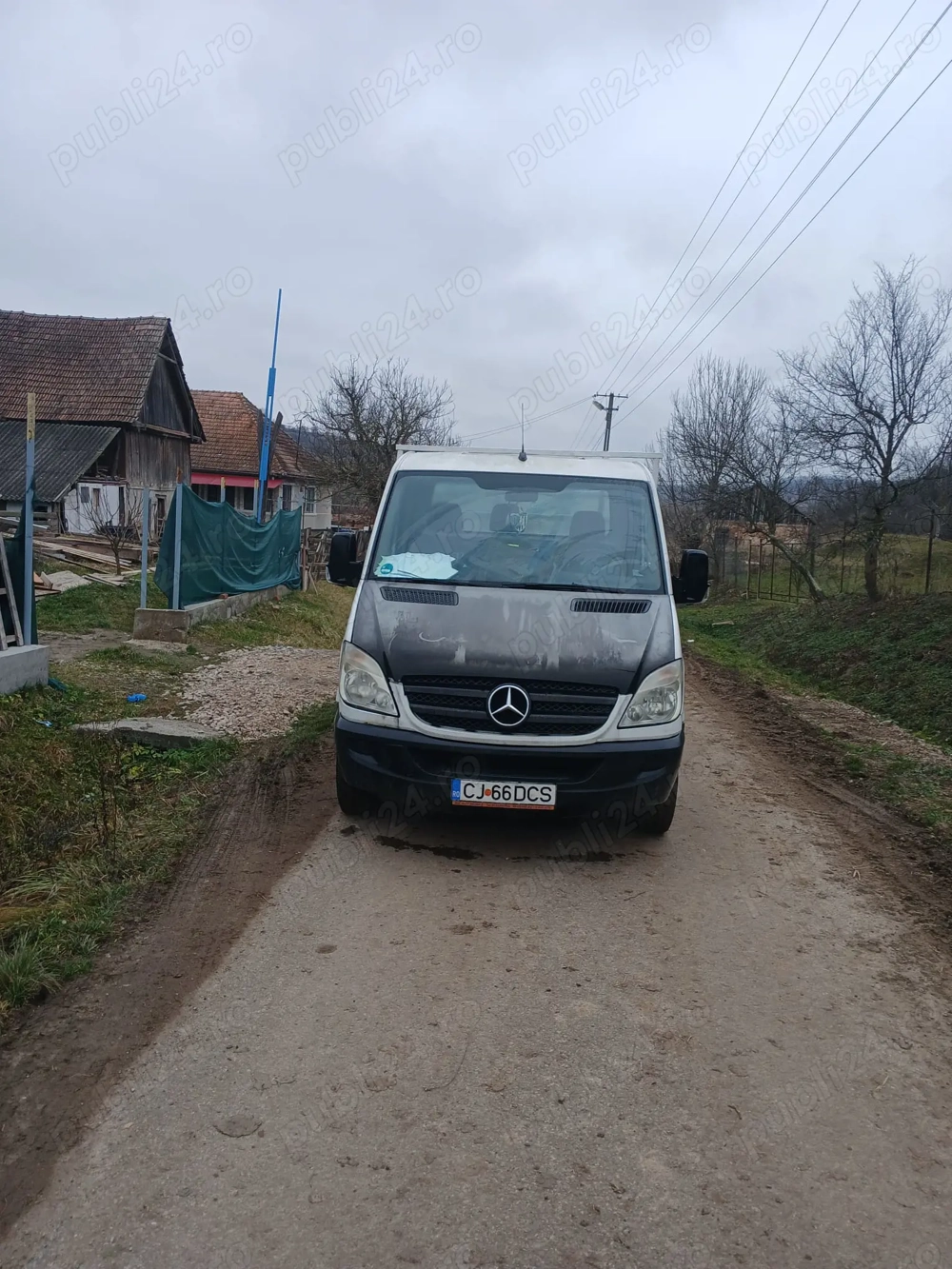 Vând Mercedes Sprinter 211 CDI benă 3,5 m   Euro 4   An 2008