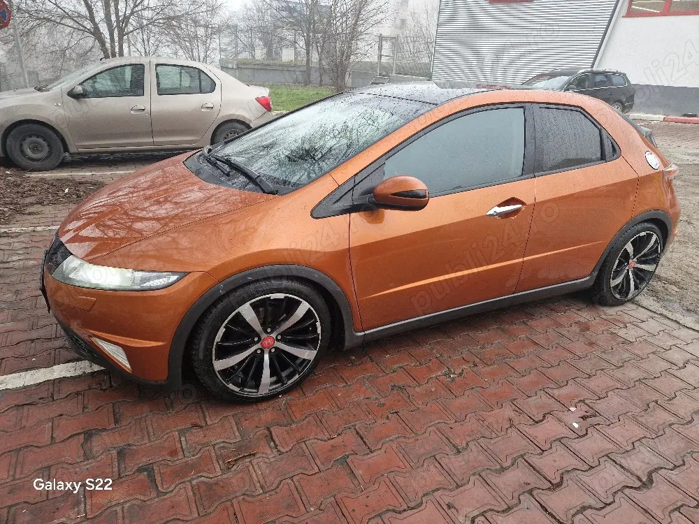 Honda civic 8th gen. 