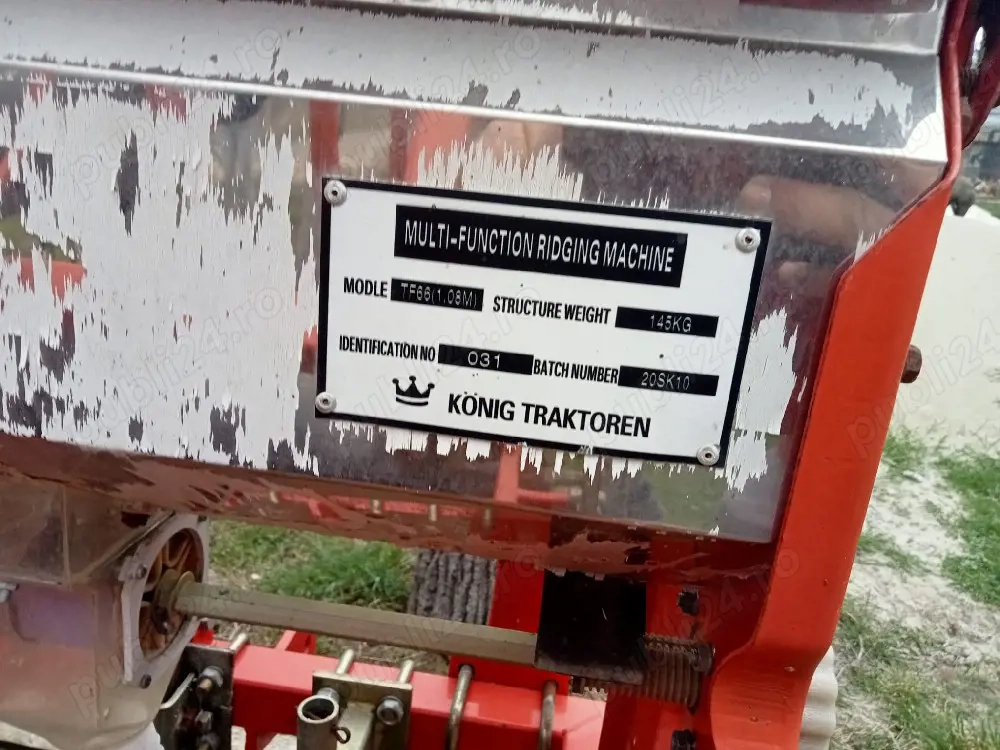 Mașină  de bilonat latime 1 m cu buncar  de ingrasaminte  