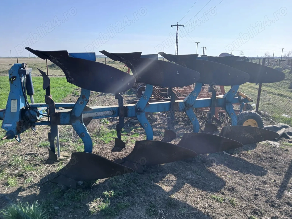 Plug reversibil 4 capuri 