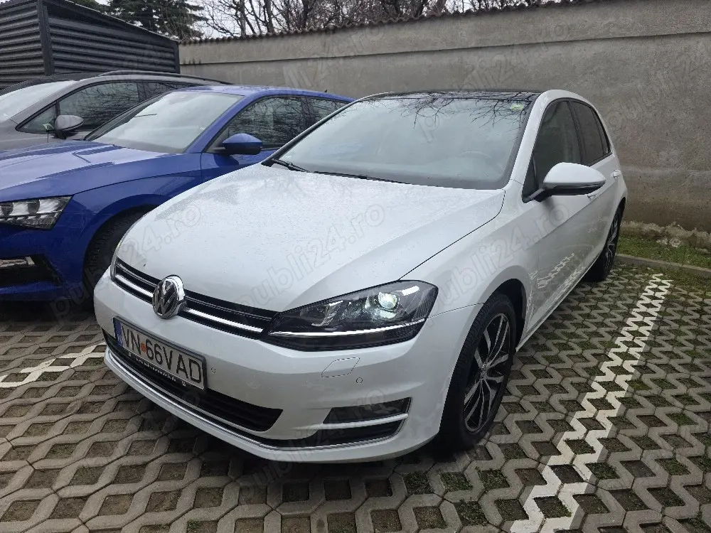VW Golf 7 VII 1.4 TSI benzina, Plafon panoramic, Alcantara, Navigatie, Xenon