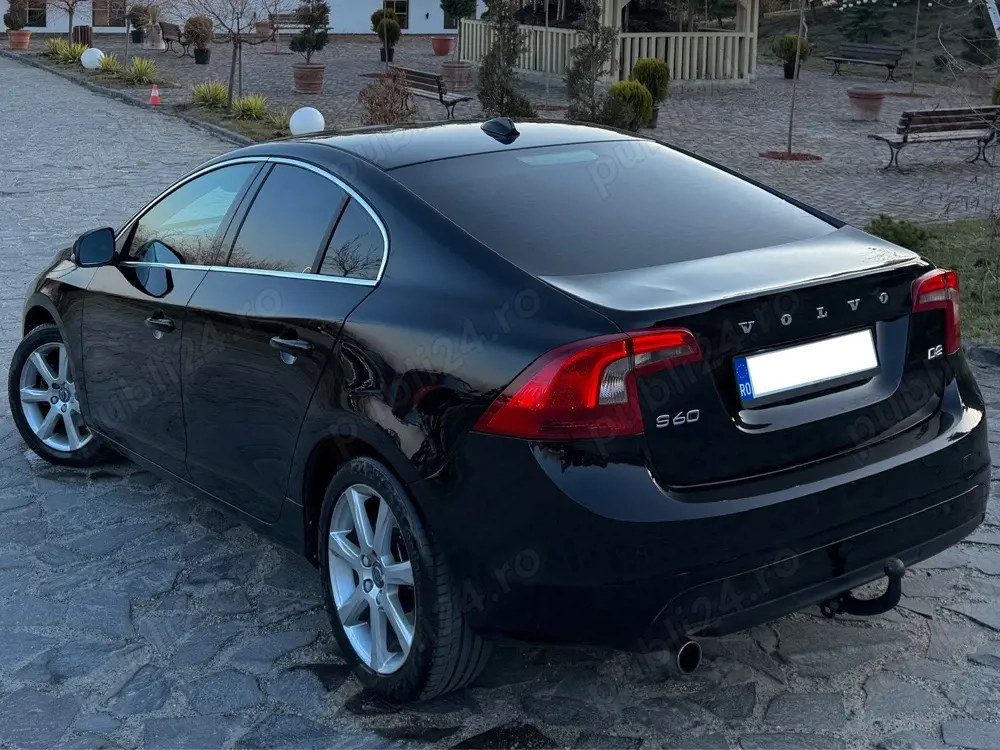 Volvo S60 2.0d 2018 D2 Euro6 Automat R Desing Piele Nappa Navigatie mare 170xxx km Ceasuri Digitale