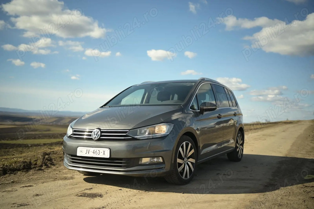 Vand Touran.. An 2016 luna a 6 .. 7 locuri.. Motor 1.6 tdi.. 110 cai.. Automat  euro 6 consum mic