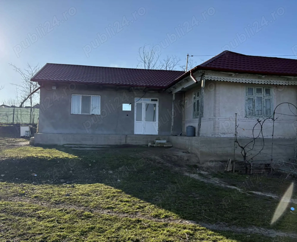Vând casă în comuna Cudalbi