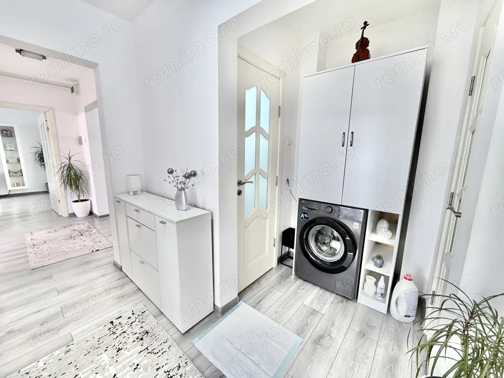 Vand 3 cam Tudor Diamant etaj 2