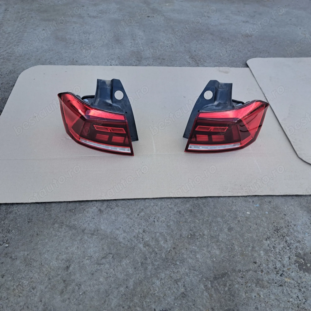 Vand stopuri Passat B8.5 anul 2022