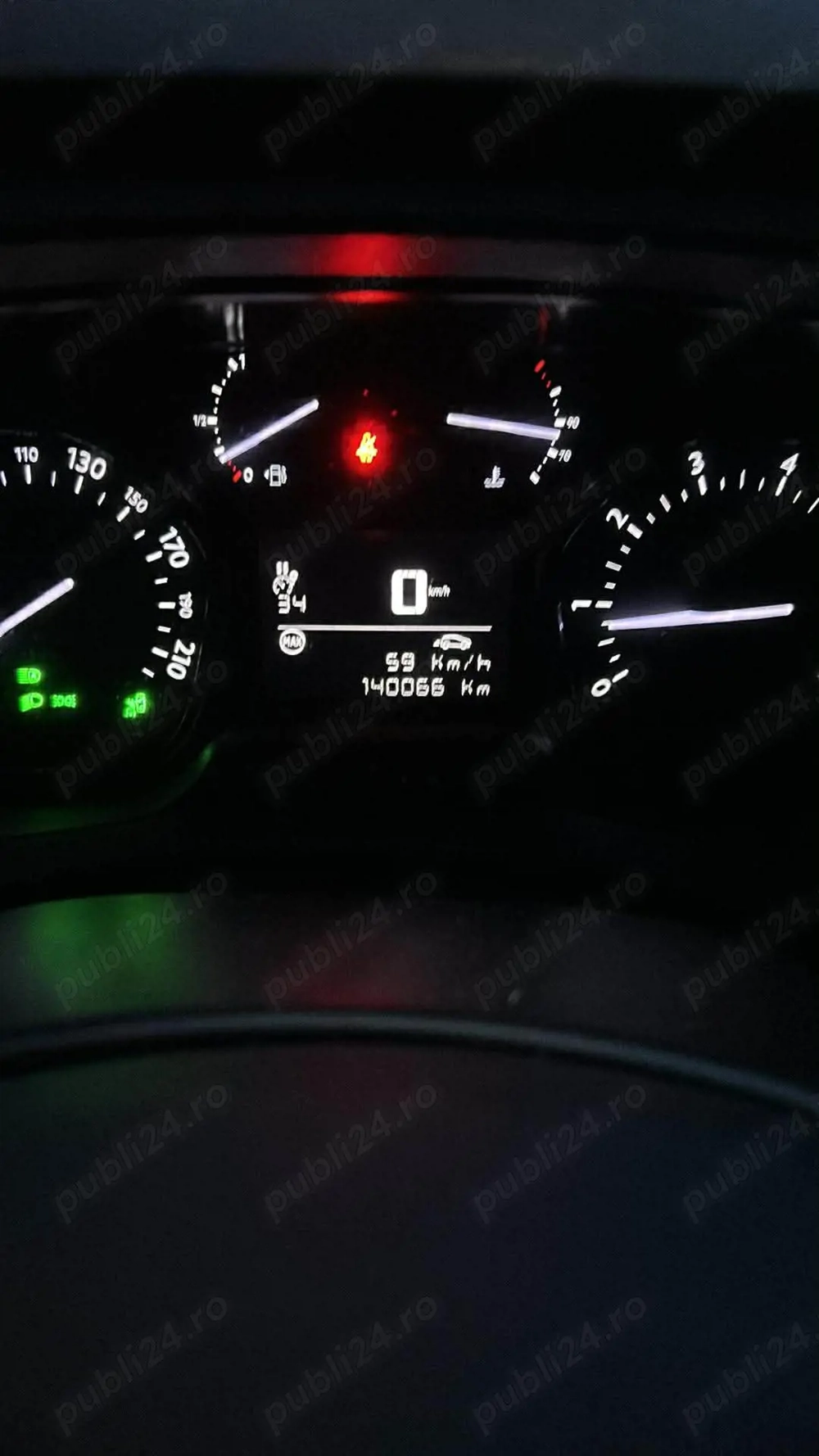 Vând Peugeot expert 2020