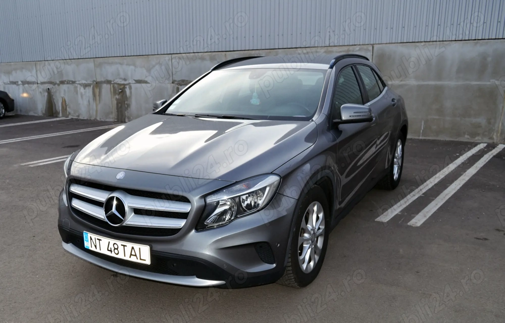 Mercedes Benz GLA 200