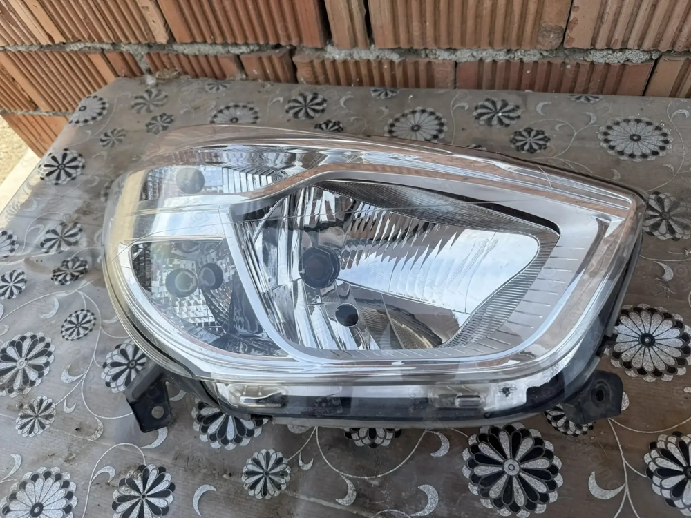 Dacia Dokker Far dreapta