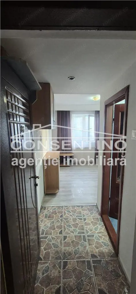 Se vinde garsoniera ,Micro 14 , libera , confort3