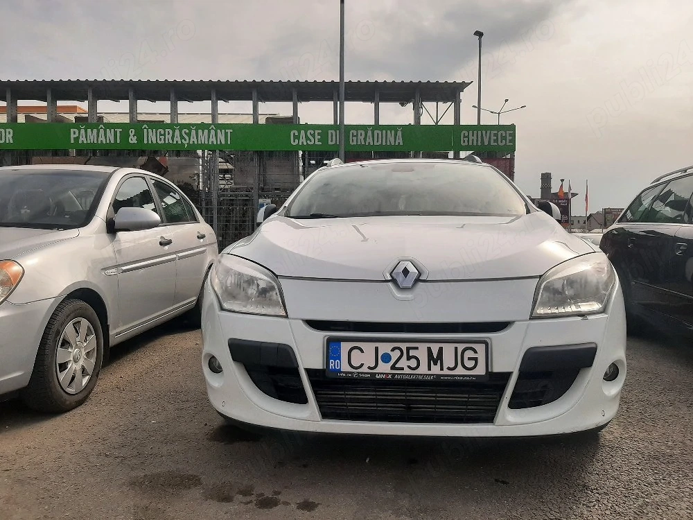 vând Renault megane 3 sau schimb.