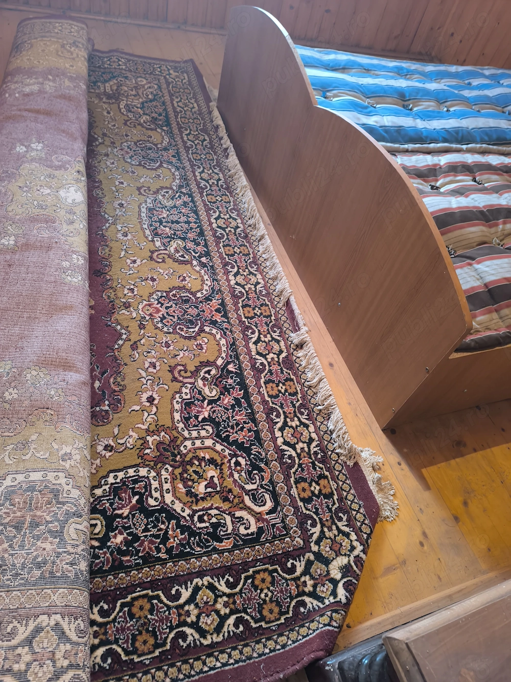 vand cuverturi persane pt pat si un covor persan 3 4 m