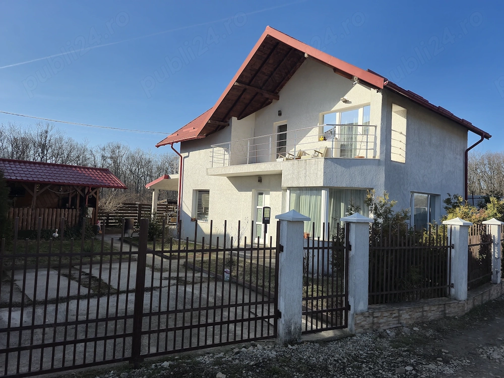 Vilă Individuală Premium   Oază de Liniște lângă Pădure în Trivale, Pitești