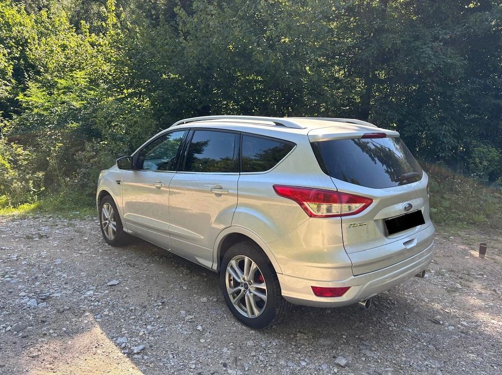 Ford Kuga Titanium - 2013 - 163cp