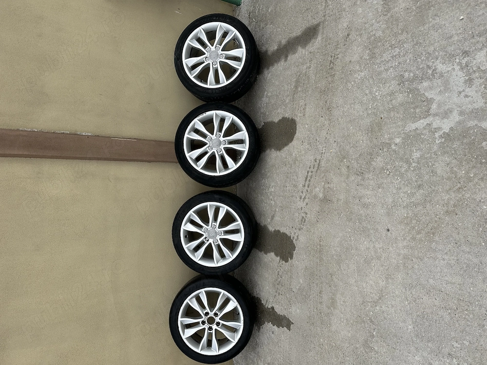 Vand jante aliaj pe 17’ originale Aufi A3