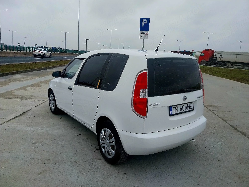 2013 Skoda Roomster Carte service la zi 