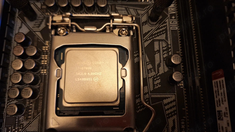 16GB RAM DDR4 HyperX Savage 3000MHz + Asus z170 Deluxe + I7 6700k