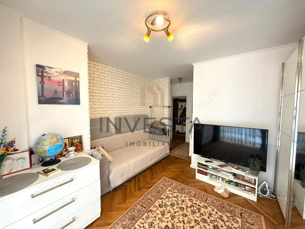 Apartament modern 2 camere si parcare inclusa , zona – Sopor!