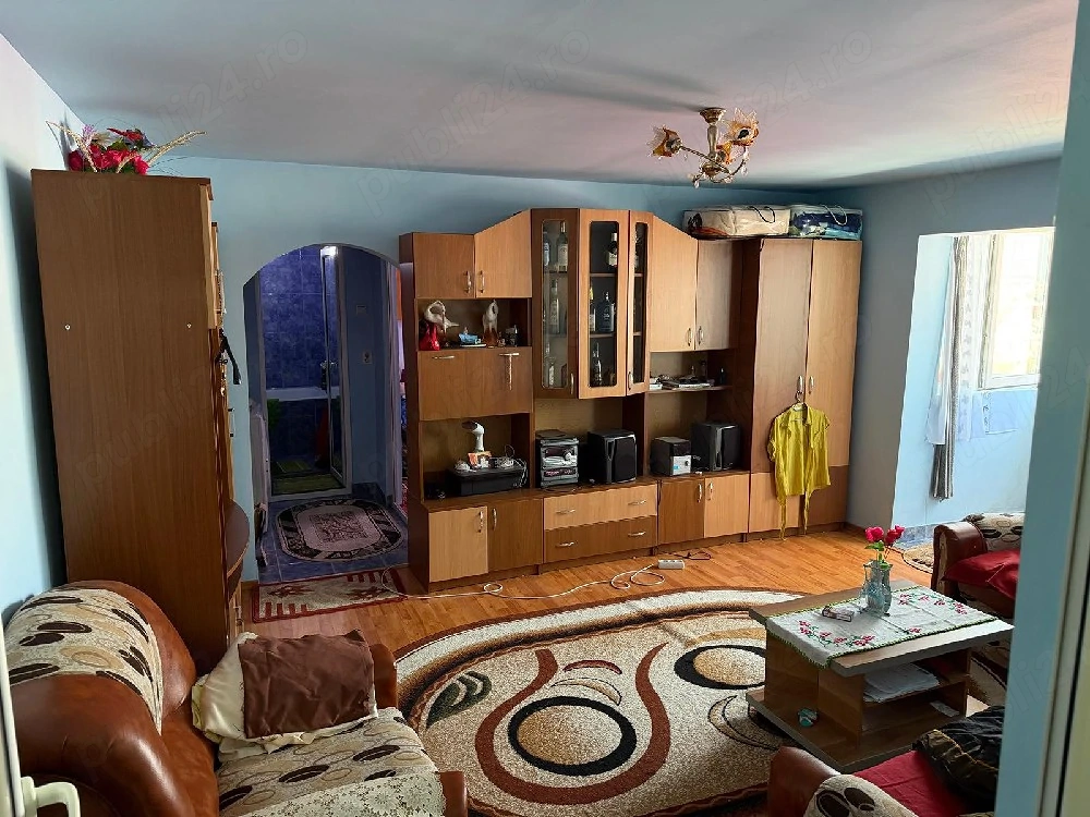Vand apartament 3 camere 