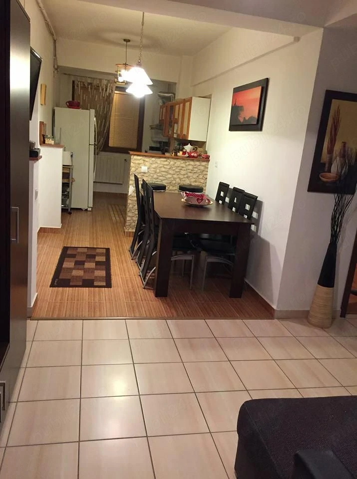 Inchiriez apartament 3 camere Cartierul Latin