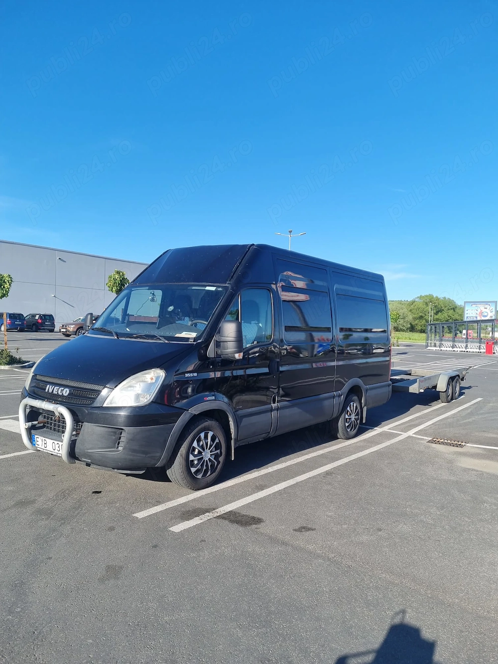 Vând schimb Iveco Daily 35s18 și platformă 