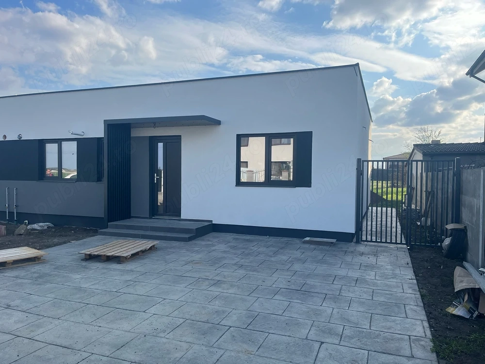 Casa parter Dumbravita