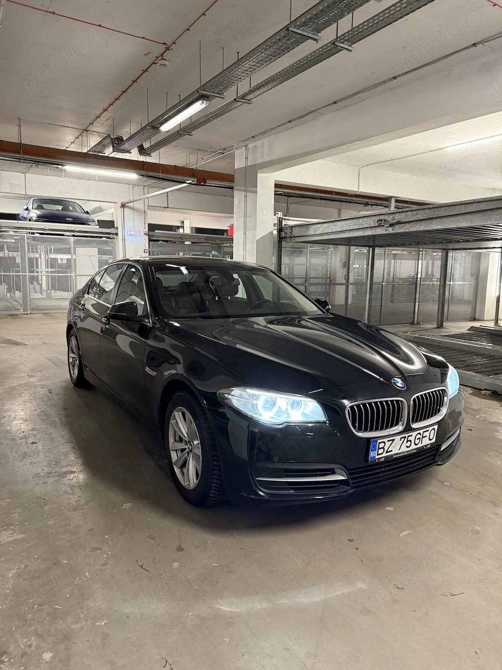 BMW Seria 5 520d xDrive AT