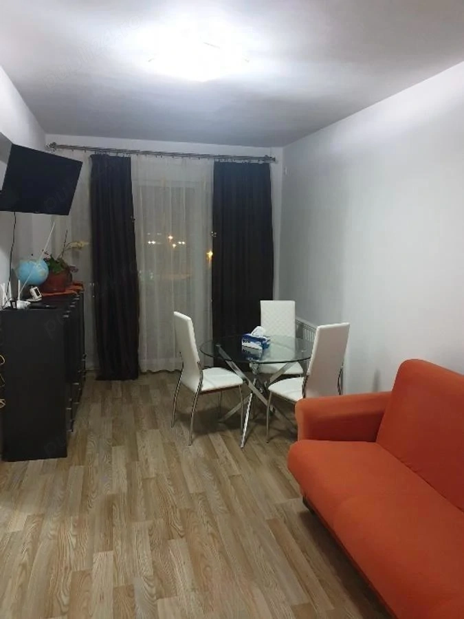 Garsoniera decomandata, etajul 2, 38 mp, zona Icil.