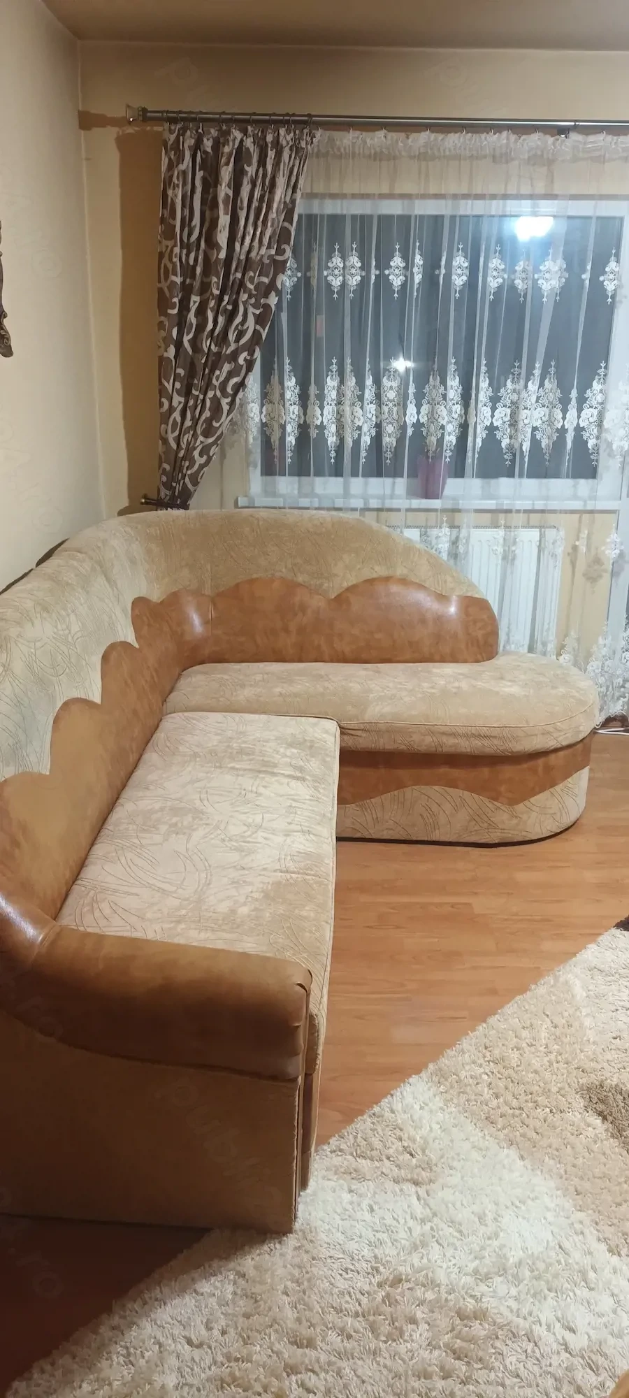 Colțar extensibil cu lada depozitare 