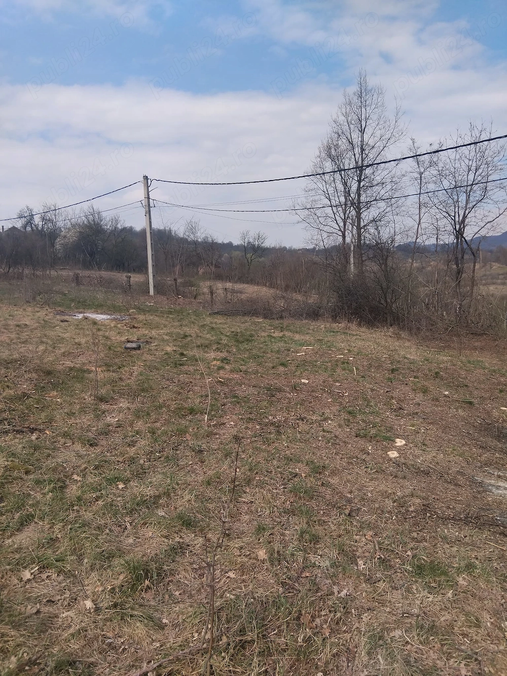 Vând teren in zona Unguraș 