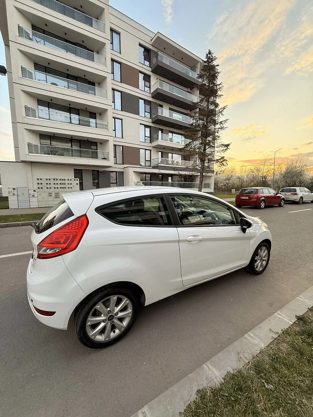 Vand Ford Fiesta 1.2 Benzina 60, Impecabila, Manual 104.000km