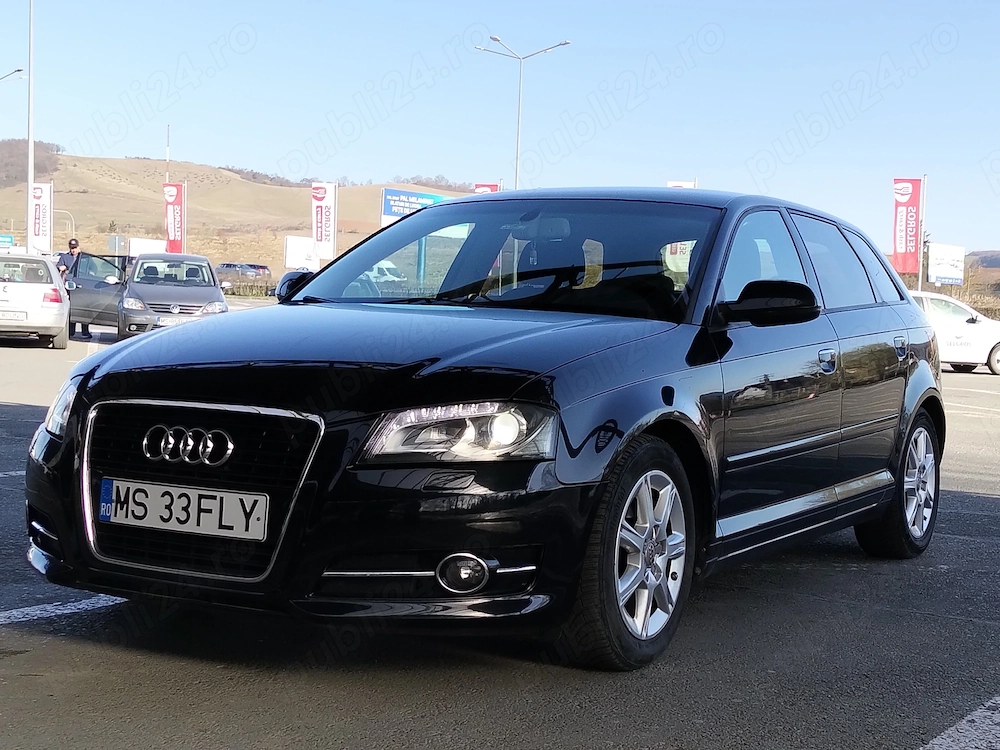Vând Audi A3 TDI 1.6 hatchback