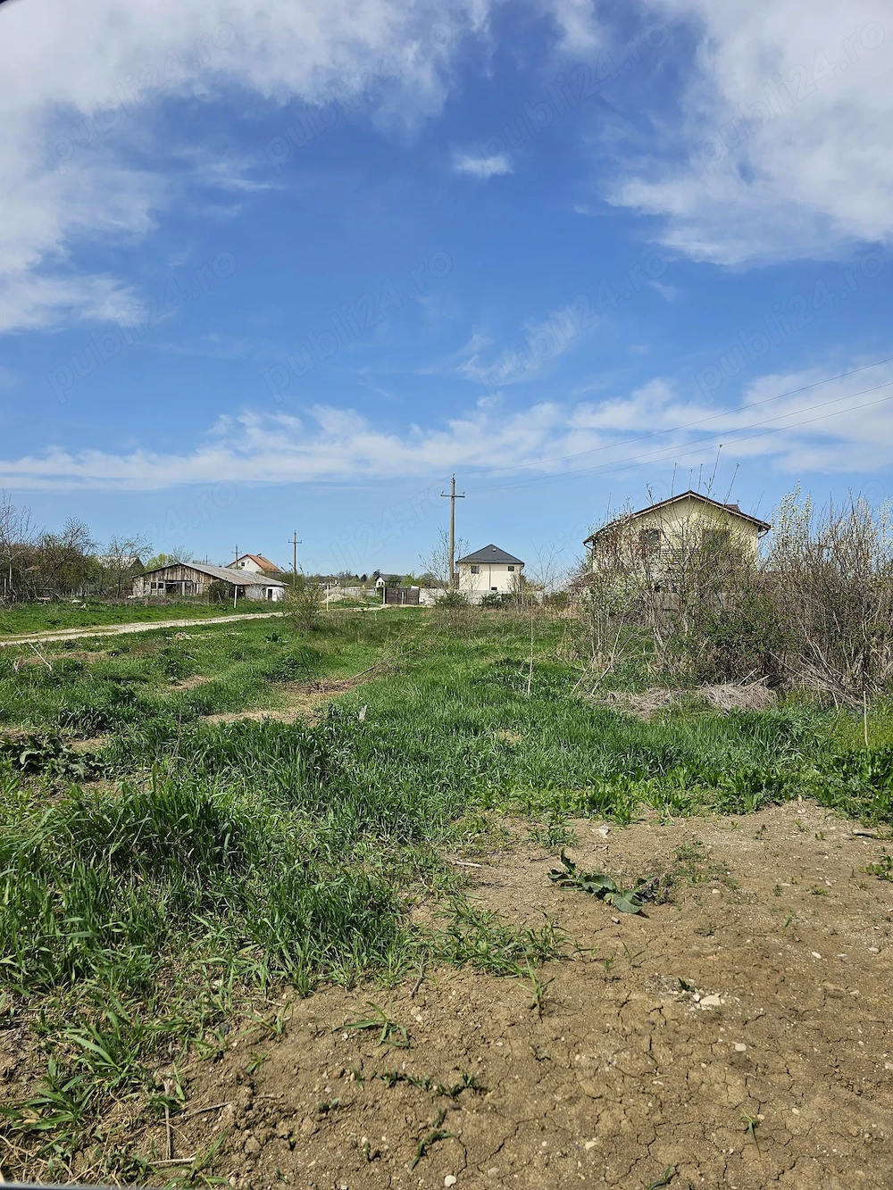 Teren de vânzare 1 Decembrie 