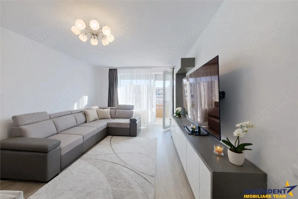 Elegant,decomandat,103mp,2bai,garaj,vedere deschisa,Urban Pentha,Tractorul,Brasov