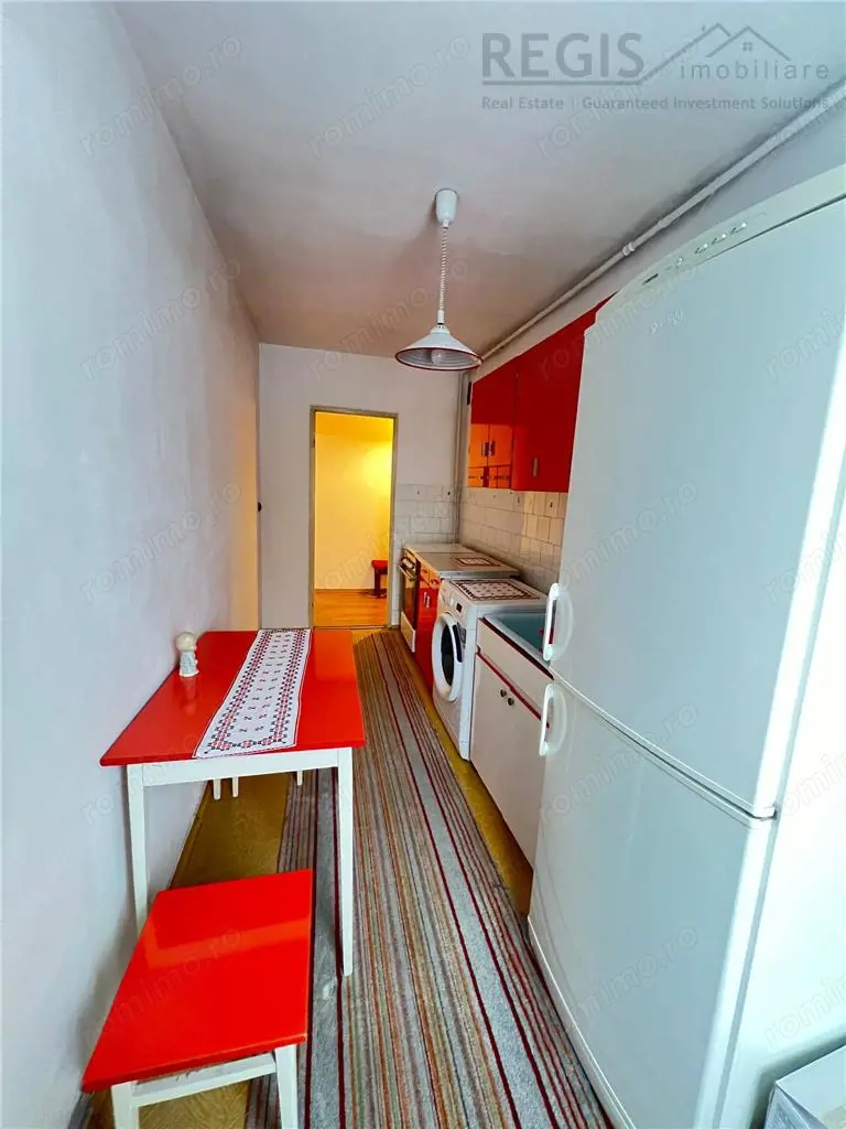 Vanzare apartament 2 camere - Astra, strada Cocorului