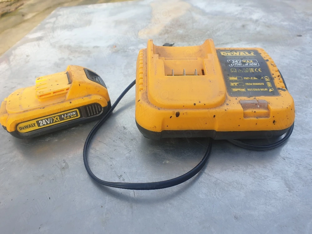 vînd încarcător și baterie dewalt