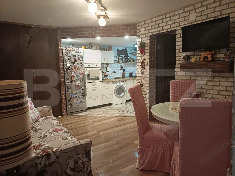 Casa 3 camere, complet renovata,  68 mp, cartierul Unirii