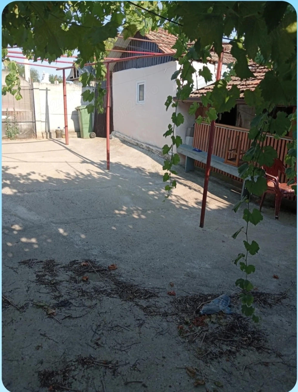 Casă de vânzare în comuna Livezile