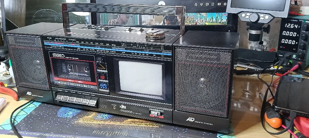 Electronist caut job colaborare