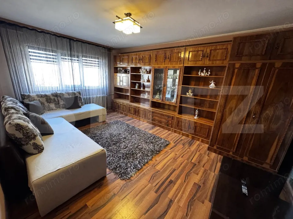 Apartament 2 camere, 48 mp, etaj 3, AC, zona Unitatea Militara Cornitoiu