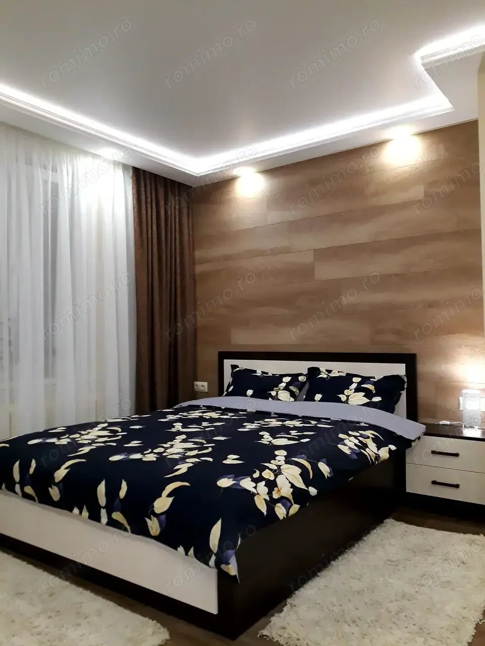 Apartamente 2 camere zona Decebal