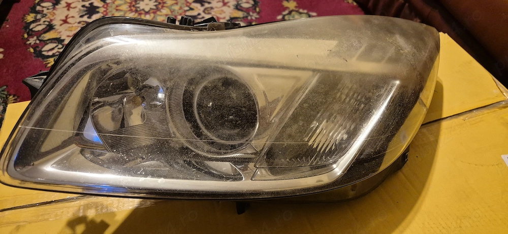 Vînd far Opel insignia bi xenon adaptabil 2008-2018partea stînga