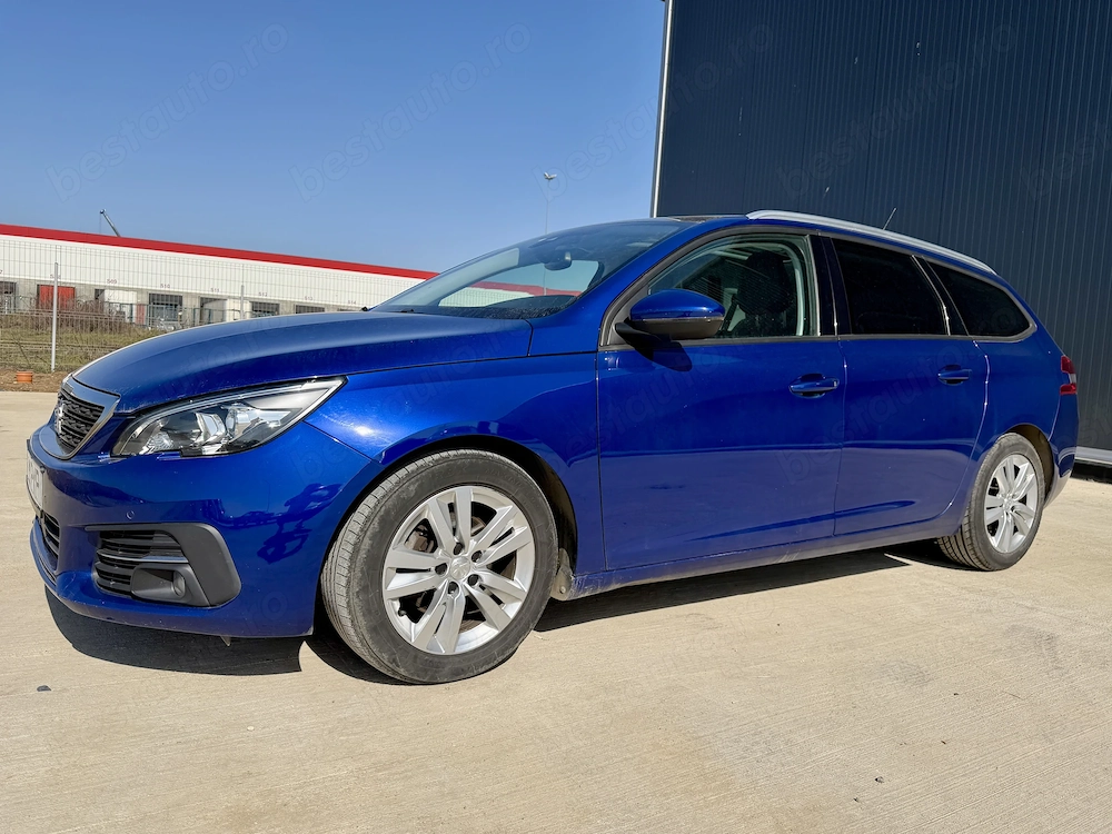 Peugeot 308 break 1.2benzina 131cp piele,plafon panoramic,impecabila,inmatriculata