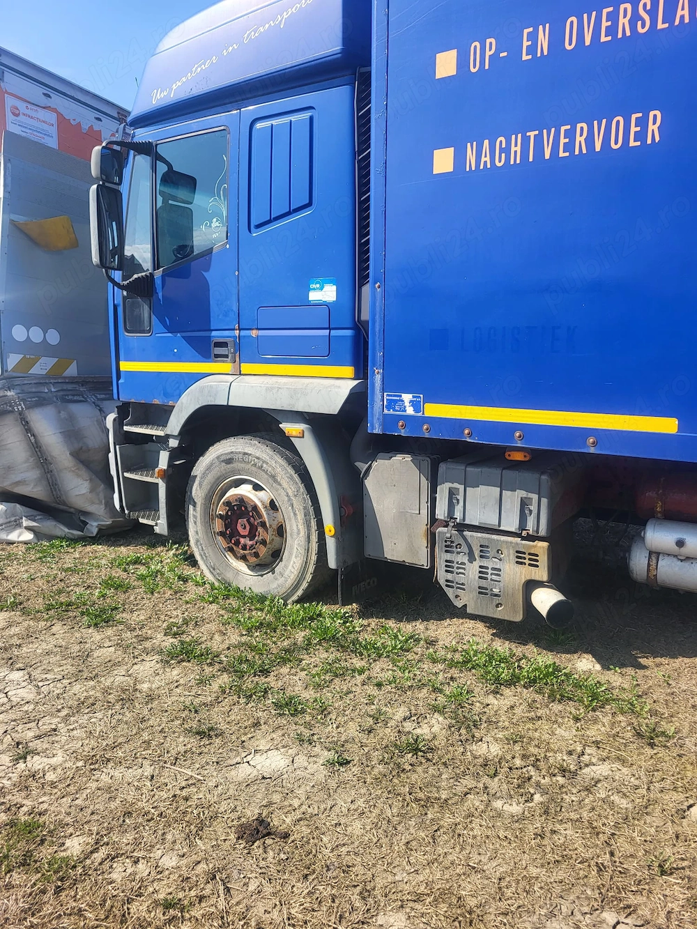 Vand pentru dezmembrari