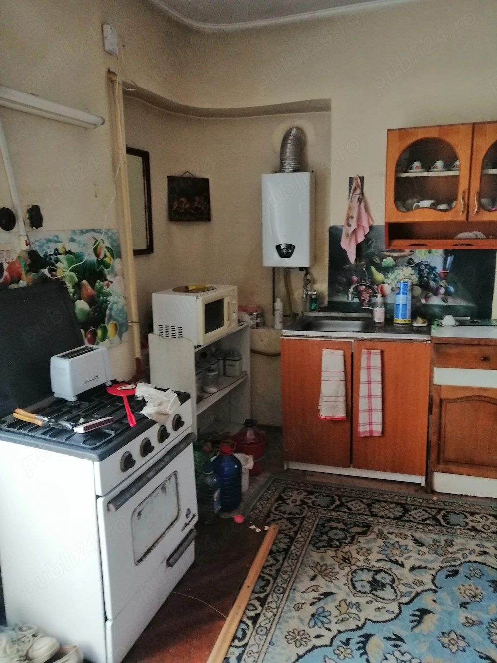 Casa caramida, 95.000 euro, 187mp, gaze, apa, electricitate, 4 camere+anexe , Valea Calugareasca, 